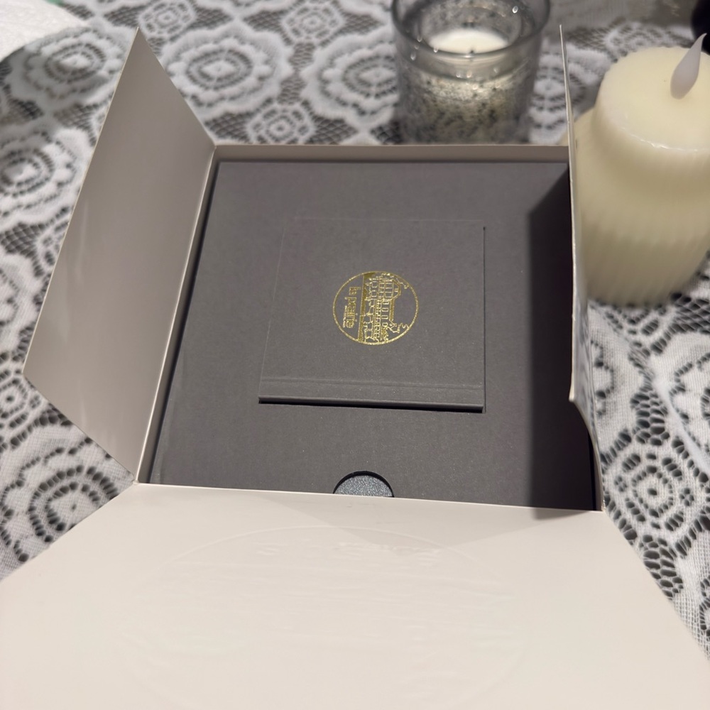 NEW La Prairie Pure Gold Nocturnal Balm Full Size - Picture 4 of 11